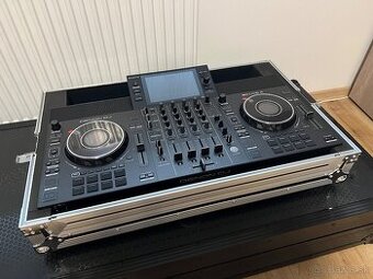 Mixpult DENON DJ SC LIVE 4 + Magma kufor