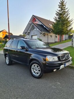 Volvo XC90 2.4 D5 7 miestne