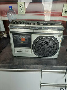 Retro Aiwa radio funkčné rádio kazeta nie.