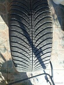 Goodyear Vector 4 Seasons 225/45 r 17 - 1