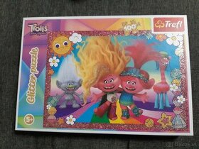 Nove puzzle trollovia s trblietkami