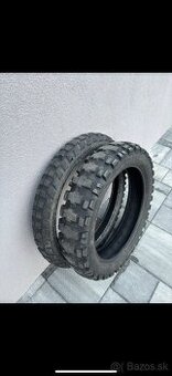 Pneu Dunlop D908 RR 150/70 R18 + Metzeler KAROO 4 90/90 R21