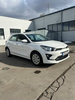 KIA RIO 2021