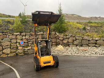 Mustang 2.8T smykový nakladač Bobcat