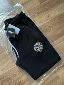 MassDNM Base Sweatpants teplakove nohavice - 1