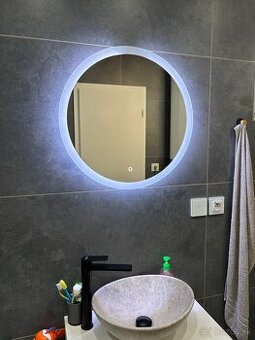 Kupelnove LED zrkadlo 60cm