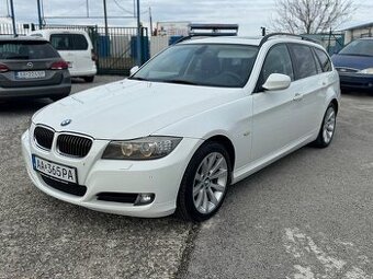 BMW Rad 3 Touring 330d xDrive A/T