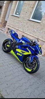 Yamaha YZF-R1 - okruhovka