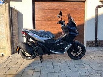 Aprilia SR GT 125