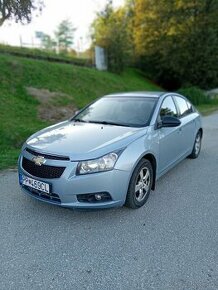 Chevrolet Cruze LS - 1