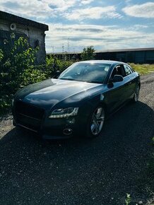 Rozpredam Audi A5 3.0 TDi 176kw 6 rýchlostný manual Quatro .