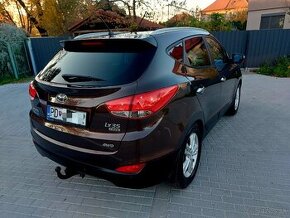 Hyundai Ix35 4WD  2.0 CRDi 100KW