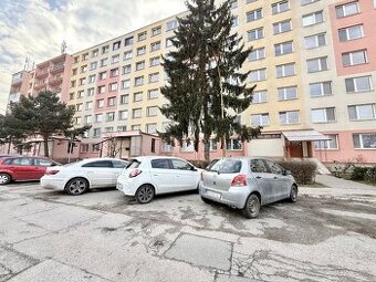 TERASA - KEŽMARSKÁ PRAŽSKÝ 3 IZBOVÝ BYT 68 M2, VÝBORNÝ STAV,