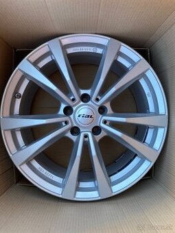 5x112 R18 8J ET38 Rial M12 polar silber