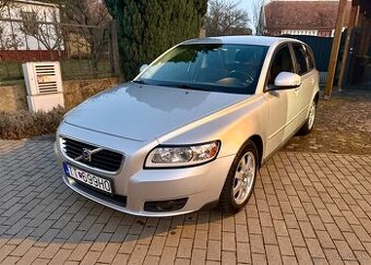 Ponúkam na predaj Volvo V50, 2.0i 107kW, 162 929km