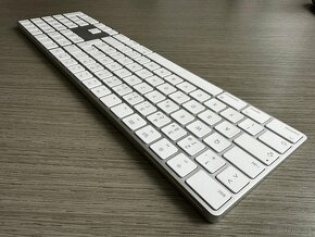 Predám Apple Magic Keyboard SK mutácia wireless TOP STAV