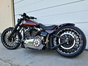 Harley Davidson Breakout