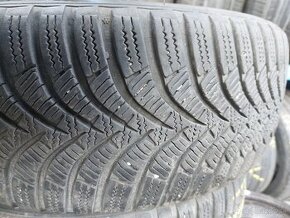 Predam zimne pneu 2x 185/60R14 Hankook