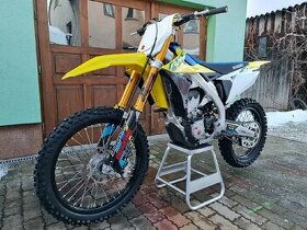 Suzuki RMZ450 2022 - 1