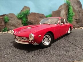 prodám model 1:18 ferrari 250GT