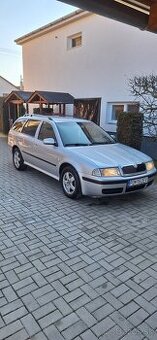 Škoda octavia 1