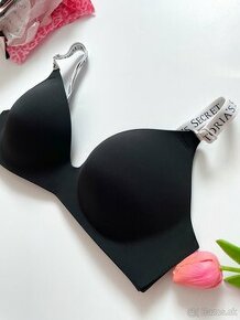 Victoria’s Secret čierna bezkosticova podprsenka 75C