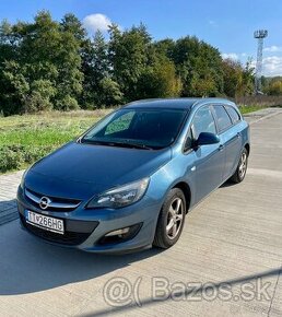 Opel Astra SportTourer 1.7cdti 96kw