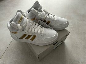 NOVE - Adidas Hoops