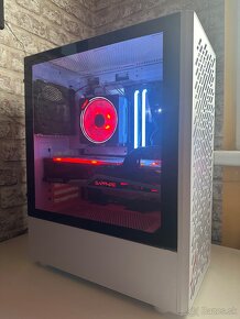 Sapphire Nitro+ RX 6900 XT SE 16GB/ AMD Ryzen 5 5600X/Ram16