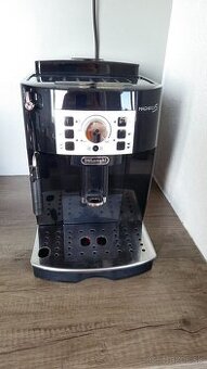 Kávovar DeLonghi Magnifica S