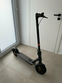 Xiaomi Mi Electric Scooter Essential - 1