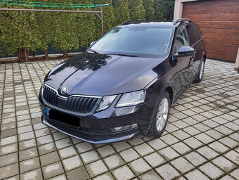 Škoda Octavia Combi 2.0 150Ps čierna