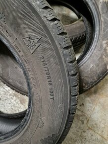 Zimne pneu 215/70 r16 - 1