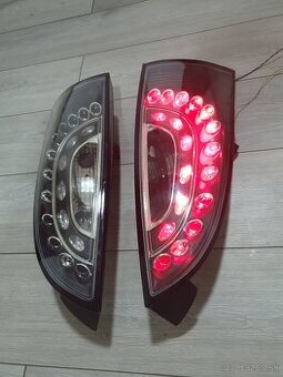 Predam Ford Focus MK1 led zadne svetla