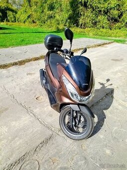 SKÚTER HONDA PCX 125