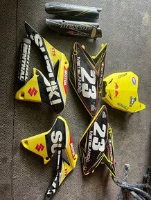 Suzuki rmz plasty