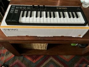 Behringer Swing midi klavesy