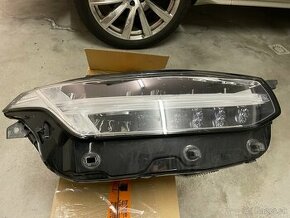 Pravy predny full led svetlomet Volvo XC90