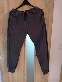 Nohavice Bershka panske slim jogger vel. 31