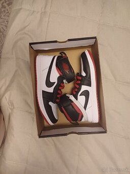 Air Jordan 1 Hi flyease 45