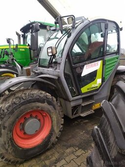 Claas Scorpion 7055