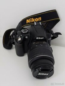 Nikon D5000