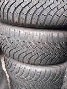 215/55 R17 zimne Falken