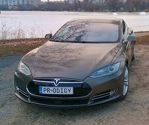 Tesla Model S 70d,   MCU2