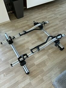 2x Thule stresny nosic s priecnikmi/iba nosice (230€)