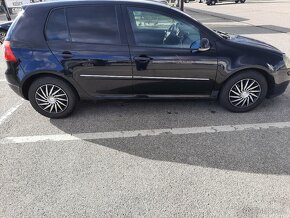 Golf 5 1.9tdi 77kw 105koni