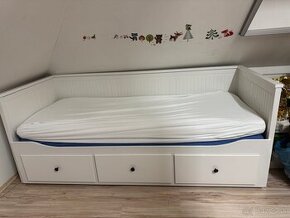 Hemnes rozťahovacia posteľ