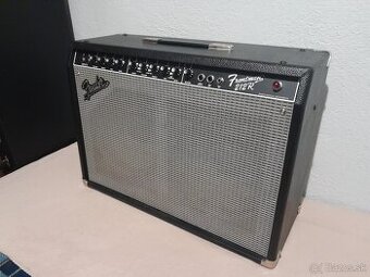 GITAROVÉ KOMBO FENDER FRONTMAN 212 R