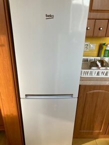 Beko RCSA240M30W