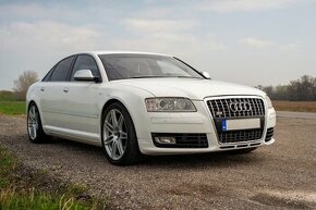 AUDI S8 5.2 V10 Quattro - 1